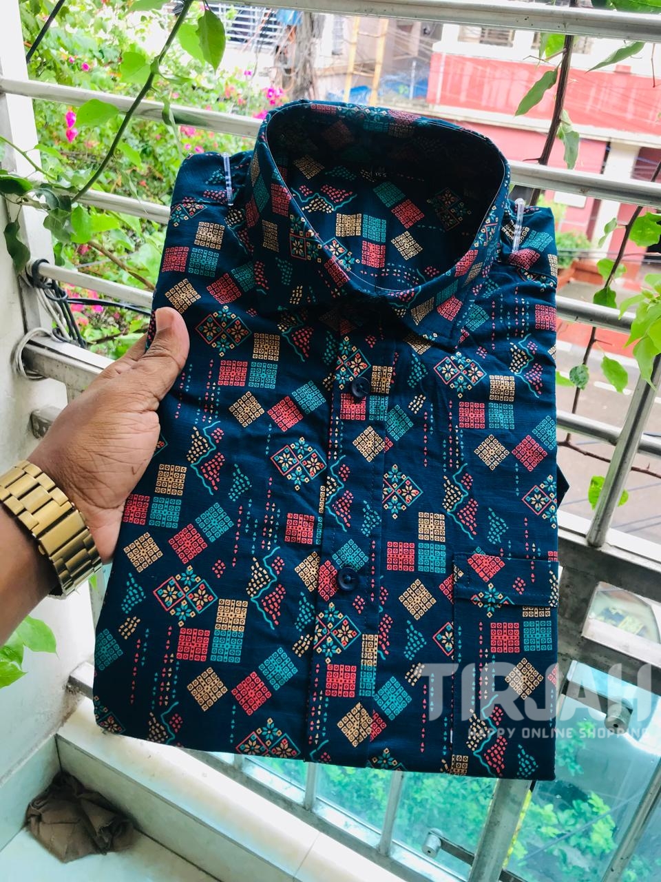 Half sleeve Arong fabric shirt for men